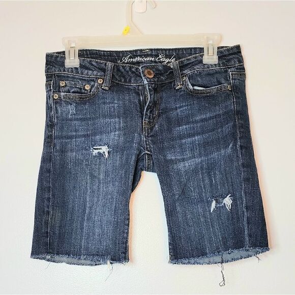 American Eagle stretch distressed denim jean women's size 2 cut off - Picture 1 of 8
